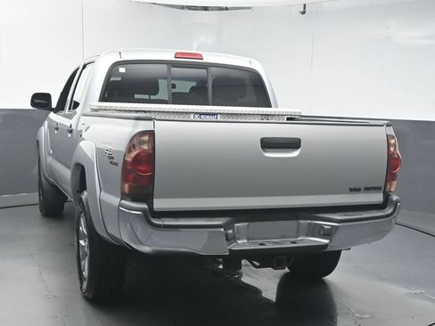 Used 2006 Toyota Tacoma PreRunner RWD image 6