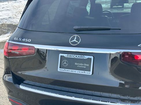 Used 2026 Mercedes-Benz GLS 450 4MATIC image 13