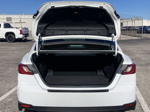 Certified 2025 Toyota Camry SE w/ Convenience Package image 21