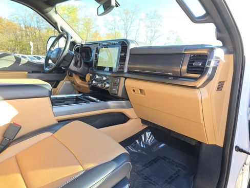 Used 2023 Ford F250 Lariat w/ Chrome Package image 21