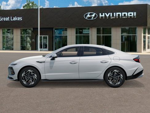 New 2026 Hyundai Sonata SEL image 3