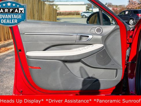 Used 2023 Hyundai Sonata Limited w/ Preferred Accessory Package image 13