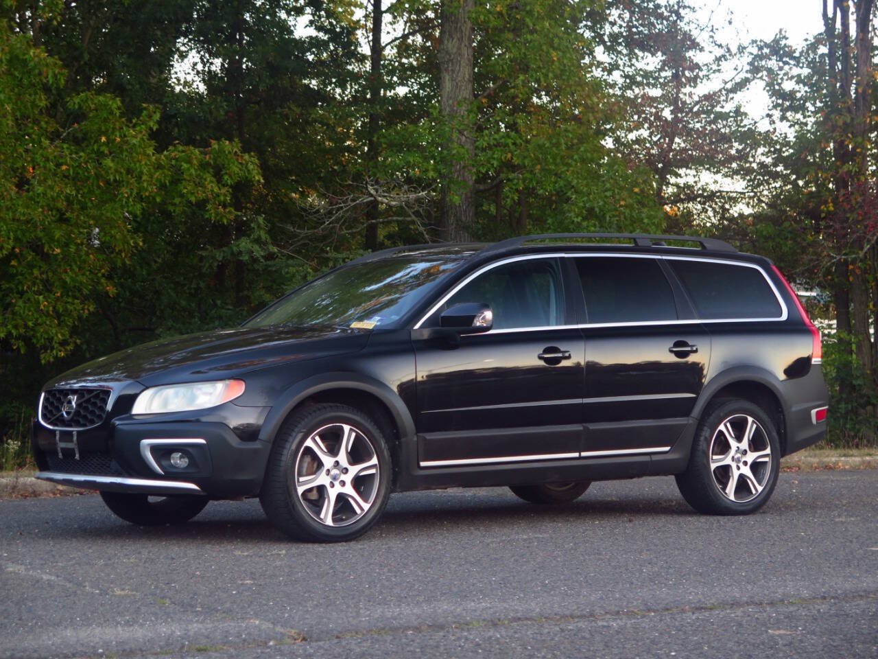 Used 2015 Volvo XC70 T6 AWD/4WD image 1