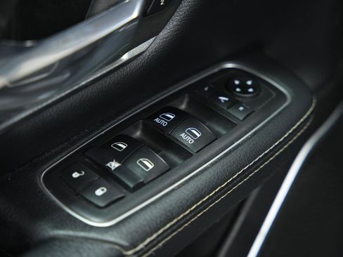 Used 2019 RAM 1500 Laramie w/ Sport Appearance Package image 23