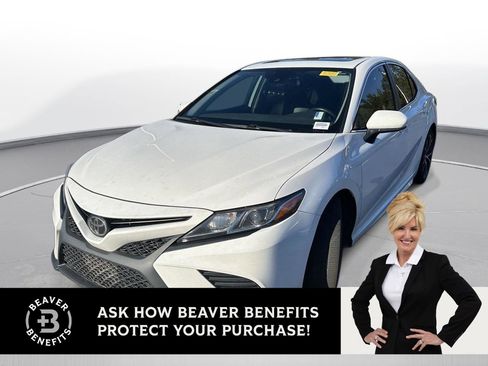 Used 2019 Toyota Camry SE image 1