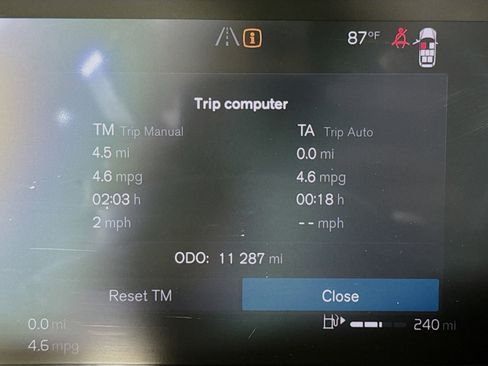 Used 2025 Volvo XC90 B6 Plus image 15