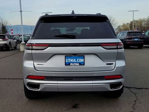 Used 2023 Jeep Grand Cherokee Summit image 7