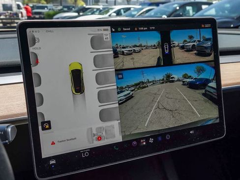 Used 2023 Tesla Model Y AWD image 22
