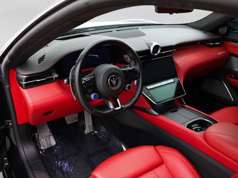 Used 2024 Maserati GranTurismo Trofeo AWD/4WD image 7