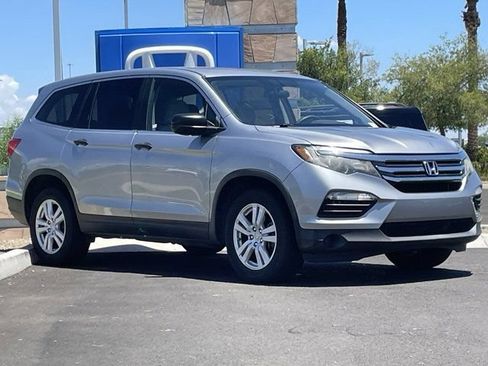 Used 2016 Honda Pilot LX image 3