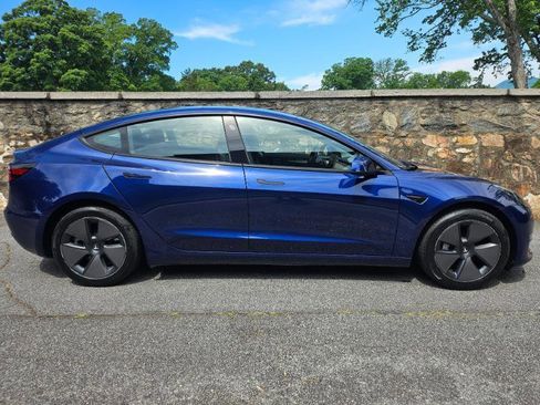 Used 2023 Tesla Model 3 Standard Range RWD image 9