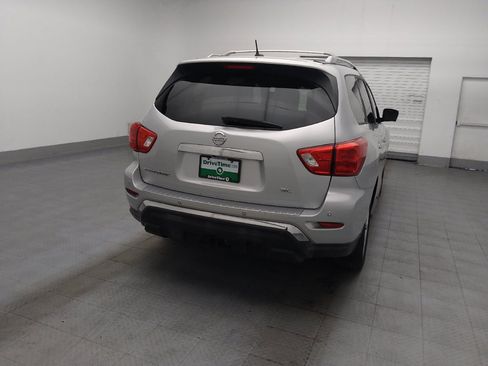 Used 2018 Nissan Pathfinder SL w/ SL Premium Package FWD image 7