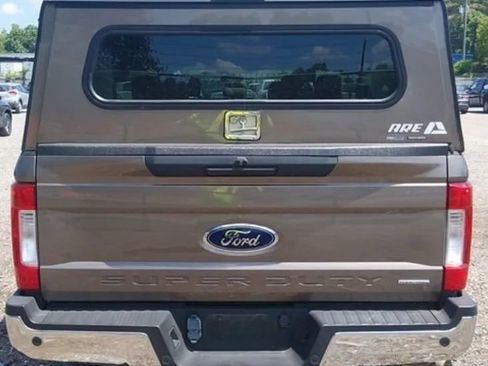 Used 2019 Ford F250 XL w/ Power Equipment Group RWD image 9