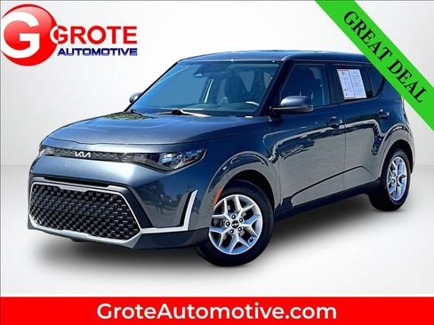 Used 2023 Kia Soul LX w/ Option Group 015 FWD image 1