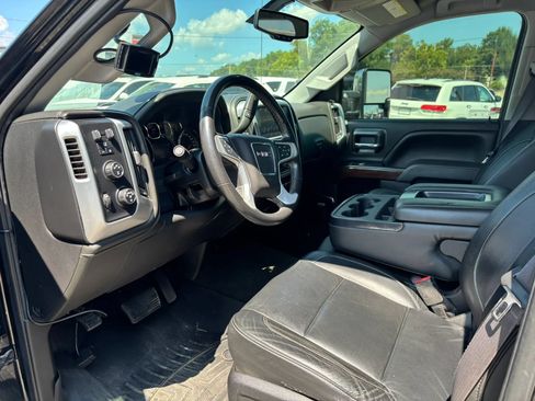 Used 2016 GMC Sierra 2500 SLT w/ Duramax Plus Package AWD/4WD image 10