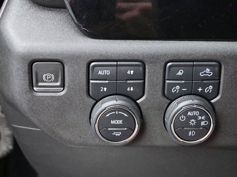 Used 2023 Chevrolet Silverado 1500 RST AWD/4WD image 26