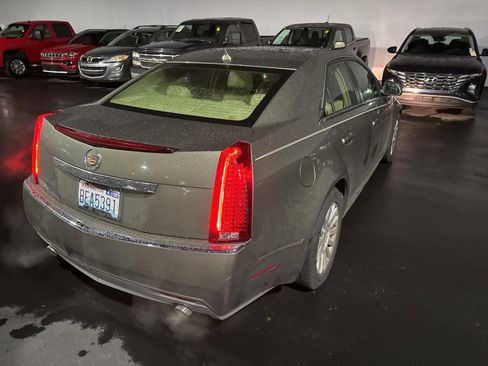 Used 2010 Cadillac CTS Luxury image 8