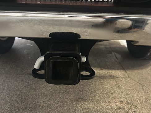 Used 2021 Chevrolet Silverado 3500 LT w/ Convenience Package image 9