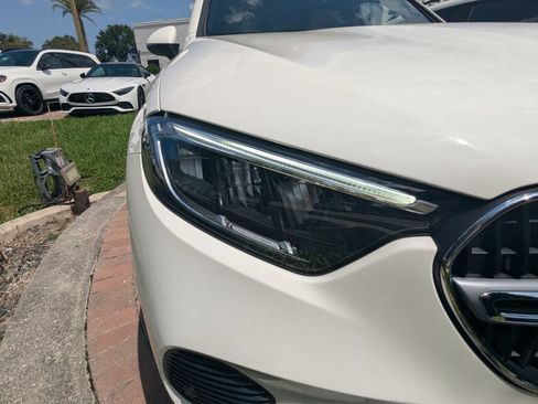 Certified 2026 Mercedes-Benz GLC 300 image 22