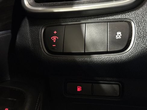 Used 2019 Kia Sorento L FWD image 18