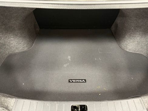 Used 2015 Nissan Versa S Plus image 23