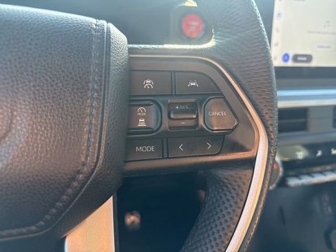 Used 2024 Toyota Tacoma TRD Sport image 12