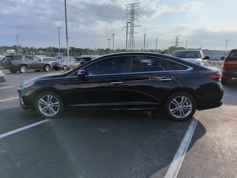 Used 2018 Hyundai Sonata SEL FWD image 2