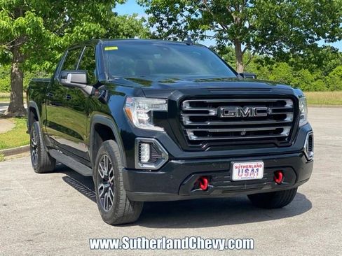 Used 2021 GMC Sierra 1500 AT4 w/ AT4 Value Package AWD/4WD image 9