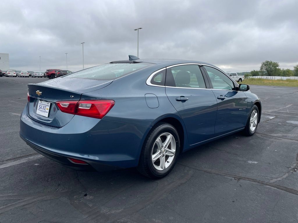 Used 2024 Chevrolet Malibu LT FWD image 5