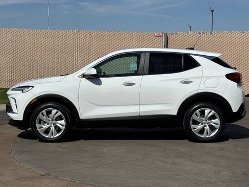 Used 2024 Buick Encore GX Preferred FWD image 7