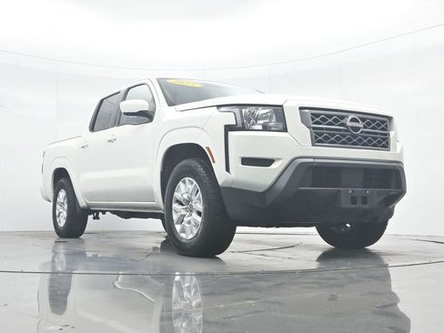 Used 2022 Nissan Frontier SV RWD image 27