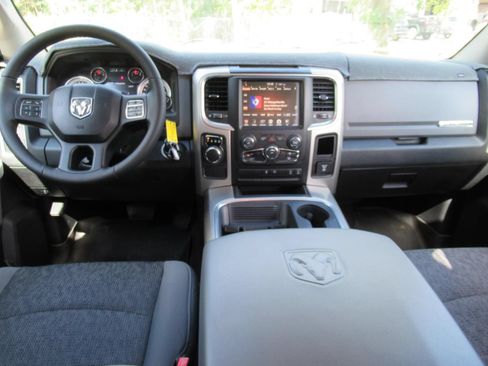 Used 2016 RAM 1500 Big Horn RWD image 11