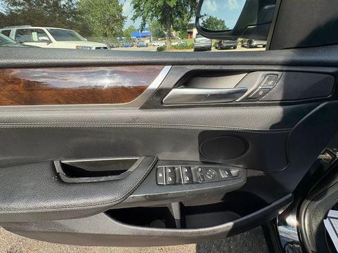 Used 2017 BMW X3 xDrive28i AWD/4WD image 32