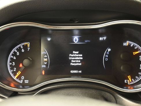 Used 2019 Jeep Grand Cherokee Limited RWD image 19