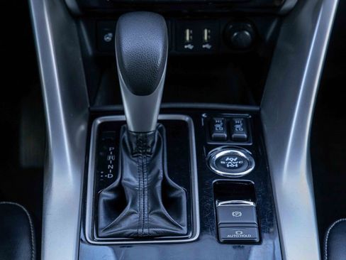 Used 2023 Mitsubishi Eclipse Cross SE image 14