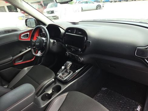 Used 2023 Kia Soul GT-Line FWD image 18