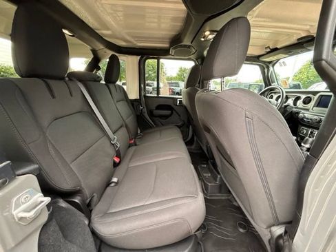 Used 2023 Jeep Wrangler Unlimited w/ Cold Weather Group AWD/4WD image 12
