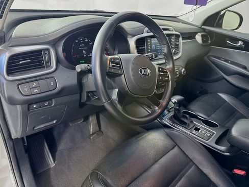 Used 2019 Kia Sorento EX image 9