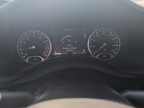 Used 2021 Jeep Renegade Latitude AWD/4WD image 20