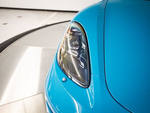 Certified 2020 Porsche 718 Cayman RWD image 13