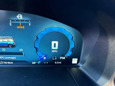 New 2025 Ford Bronco Sport Outer Banks w/ Outer Banks Tech Package+ image 10