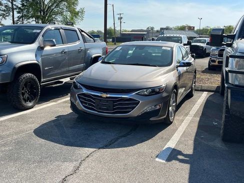 Used 2024 Chevrolet Malibu LT image 6