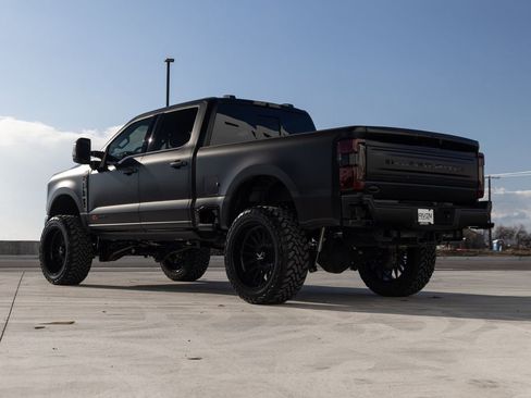 Used 2025 Ford F350 Platinum AWD/4WD image 4