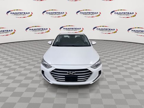 Used 2018 Hyundai Elantra SEL FWD image 3