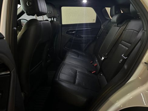 Used 2020 Land Rover Range Rover Evoque SE image 11