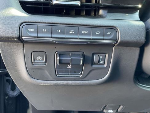 Used 2021 Cadillac Escalade ESV Sport w/ Driver Assist Tech Package AWD/4WD image 29