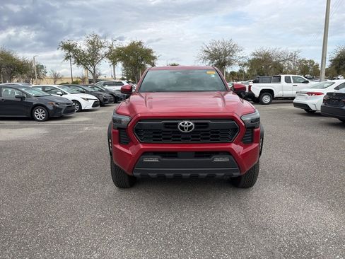 Used 2024 Toyota Tacoma TRD Off-Road image 8