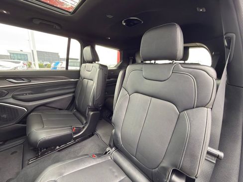 New 2026 Jeep Grand Cherokee L Limited AWD/4WD image 32