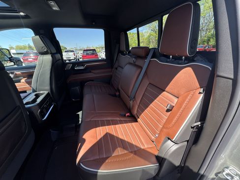 New 2026 GMC Sierra 2500 Denali Ultimate AWD/4WD image 25