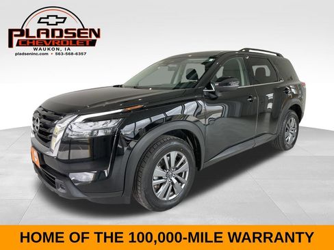 Used 2025 Nissan Pathfinder SV AWD/4WD image 1